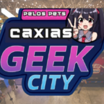 Logo oficial do evento Caxias Geek City – Pelos Pets 2026, com elementos gráficos que remetem à cultura nerd